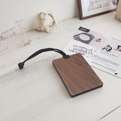 Customizable Walnut Wooden Tag Signage Can Be Engraved and Patterned