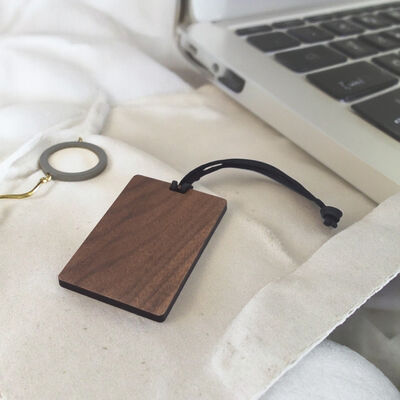 Customizable Walnut Wooden Tag Signage Can Be Engraved and Patterned