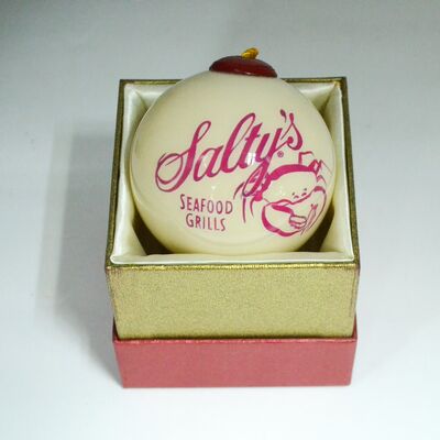 High-quality Factory-direct Painted Glass Decorative Baubles for Festival celebrations and Decorations