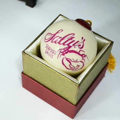 High-quality Factory-direct Painted Glass Decorative Baubles for Festival celebrations and Decorations