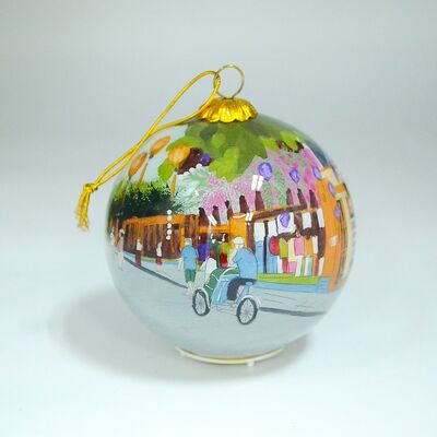 Automatically Colour-changing Glass Christmas Baubles with Customisable Designs for Festive celebrations