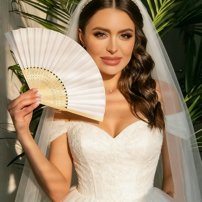 China Wholesale White Handheld Paper Fan Folding Fans with Bamboo Handle Abanico De Papel Boda Wedding Decoration DIY Gifts