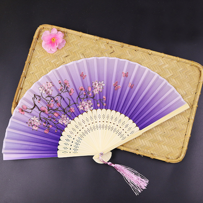 Hot Selling Wholesale Carved Silk Dance Bamboo Folding Wedding Fans for Gifts