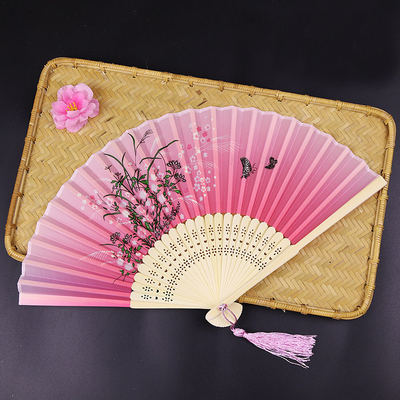 Hot Selling Wholesale Carved Silk Dance Bamboo Folding Wedding Fans for Gifts