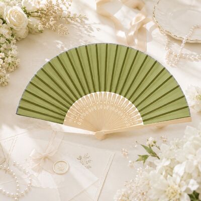 Pure Green Bamboo Fan Ribs and Silk Fan Surfaces Can Be Customised with Personalised Designs for Commemorative Gifts