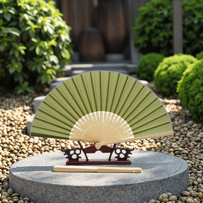 Pure Green Bamboo Fan Ribs and Silk Fan Surfaces Can Be Customised with Personalised Designs for Commemorative Gifts