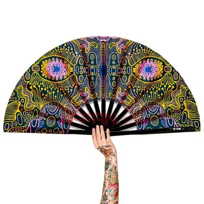 2024 New Arrival Premium 23cm Bamboo Hand Fan Folk Art Carved Flower Design Portable Sanyata for April Fool's Day