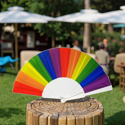 Custom 23cm Spanish Bamboo Folding Fan for Wedding Party Painted Music Style with Custom Colors and Patterns